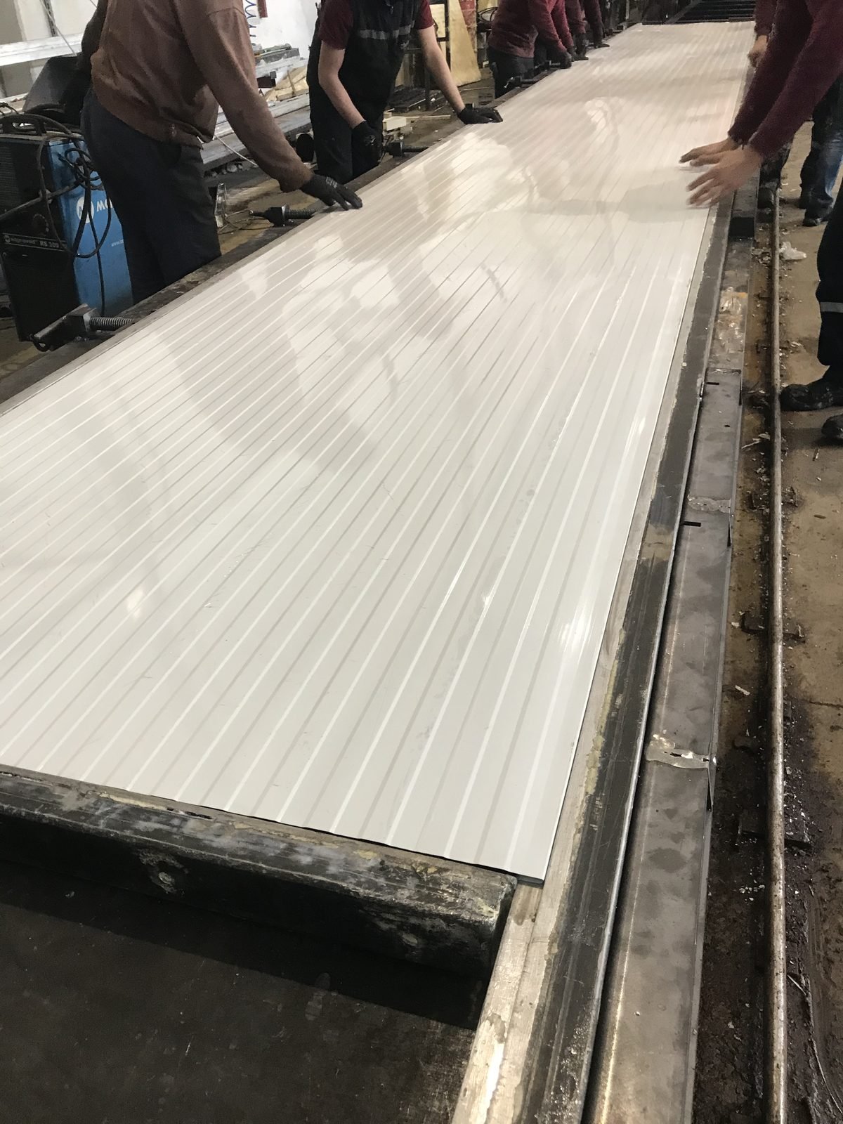 Sandviç Panel Üretiminde Roll Form Hatlarının Rolü